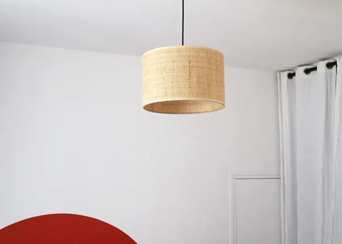 1st Arrondissement - *